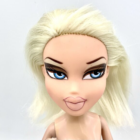 Bratz Play Sportz Kick Boxing Cloe Bratz Doll Only No Feet Pinholes On Body READ - Picture 2 of 16